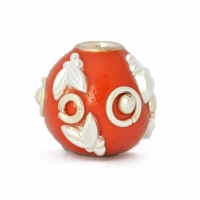 Red Round Beads Studded with Metal Rings & Flower Accessories
