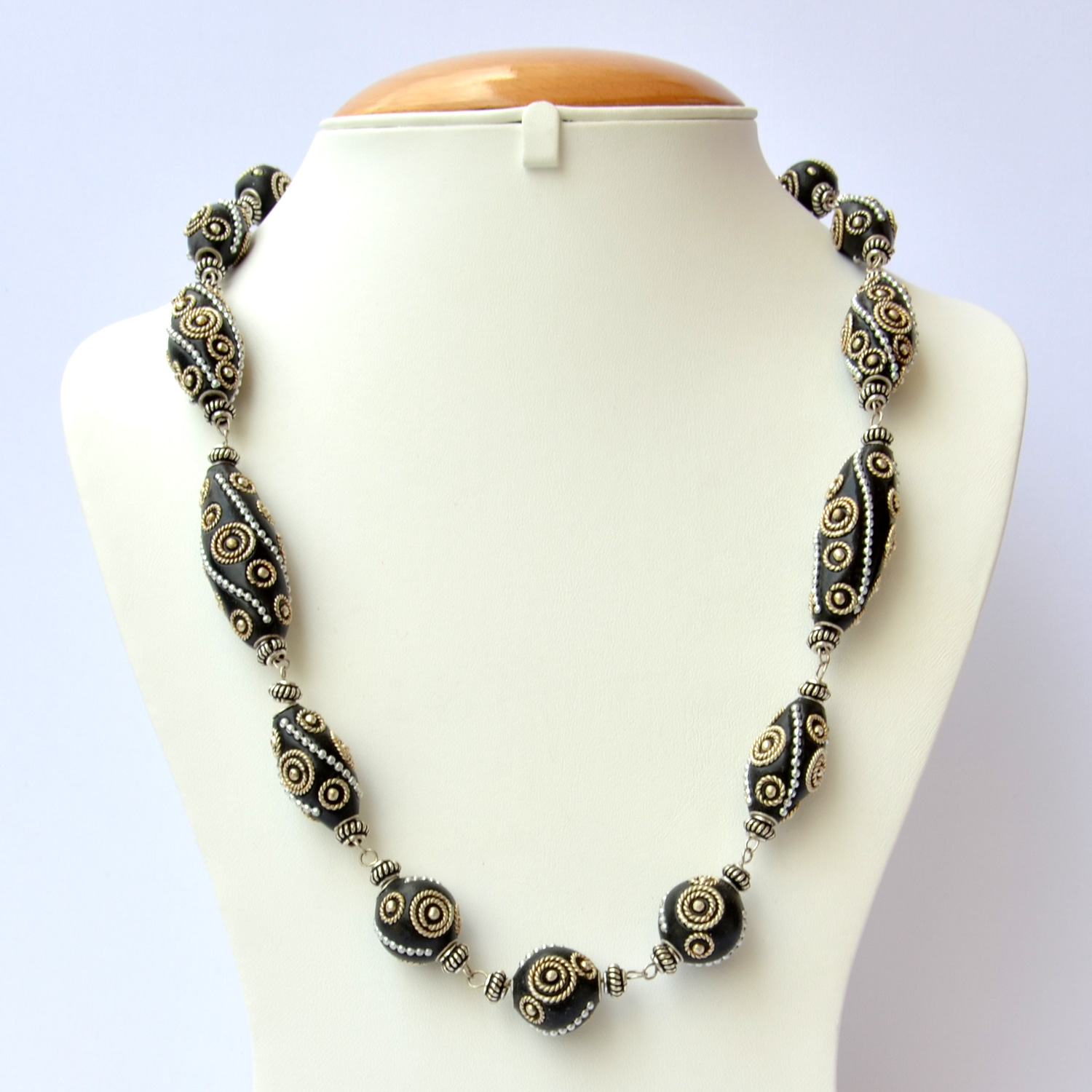 Handmade Necklace with Black Beads having Metal Rings & Chain | Maruti ...