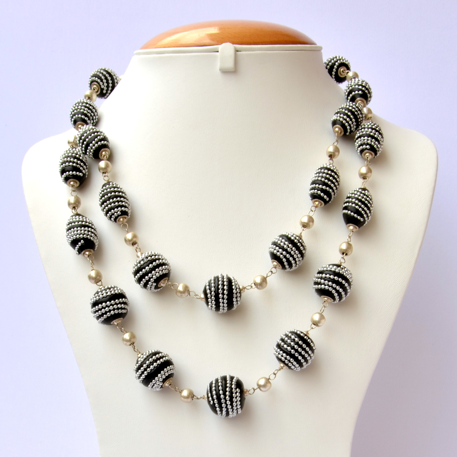 Handmade Black Necklace Studded with Silver Metal Chain | Maruti Beads