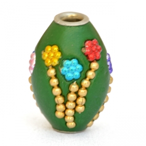 Green Beads Studded with Metal Chains & Colorful Accessories