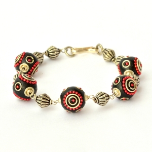 Handmade Bracelet having Black Beads with Red Metal Chain