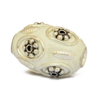 White Kashmiri Beads Studded with Metal Rings & Flower Accessories